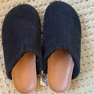 Gap clogs NBW size 7